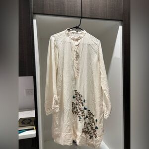 Elegant Cream Embroidered Pakistani/Indian Kurti